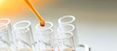 Equipment and glassware for test product extraction and orange color solution