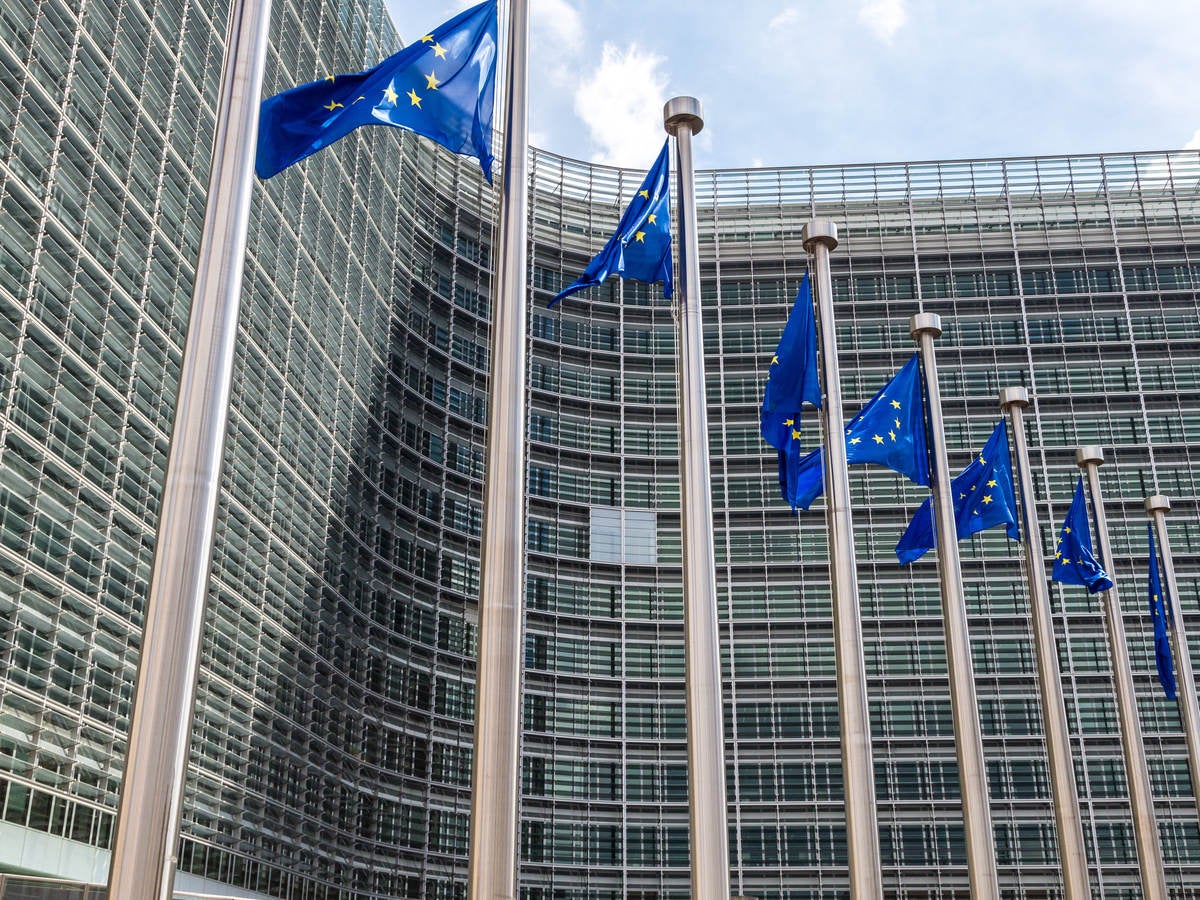 Phased implementation timeframes for European IVDR compliance